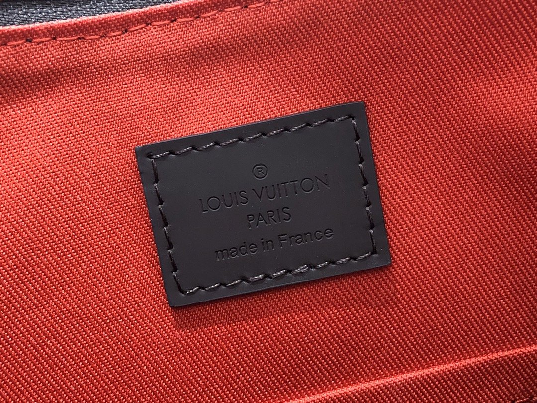 ルイヴィトン Louis Vuitton バッグ 実物の写真  N品スーパーコピー靴代引き可能国内発送後払い安全必ず届く信用できるサイト