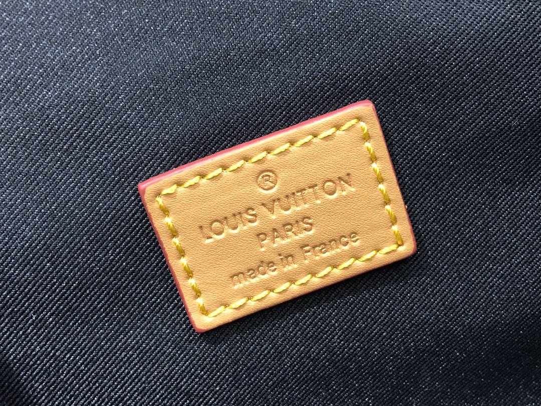 ルイヴィトン Louis Vuitton バッグ 実物の写真  N品スーパーコピー靴代引き可能国内発送後払い安全必ず届く信用できるサイト