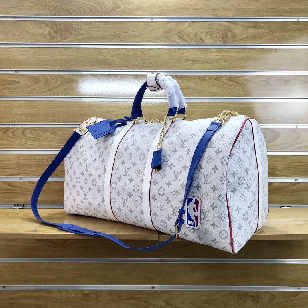 ルイヴィトン Louis Vuitton バッグ 実物の写真  N品スーパーコピーバッグ代引き可能国内発送後払い安全必ず届く信用できるサイト