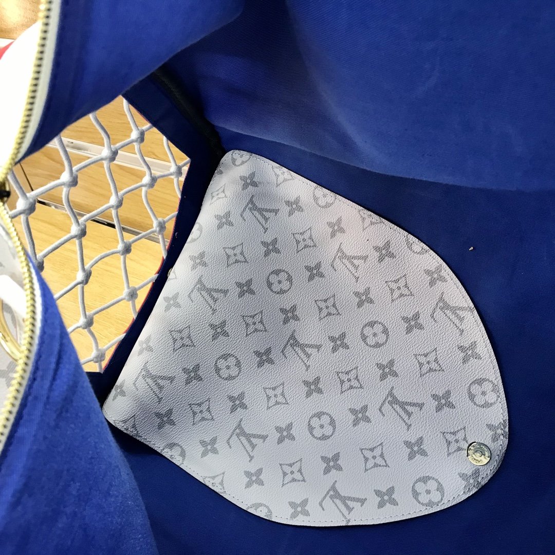 ルイヴィトン Louis Vuitton バッグ 実物の写真  N品スーパーコピーバッグ代引き可能国内発送後払い安全必ず届く信用できるサイト