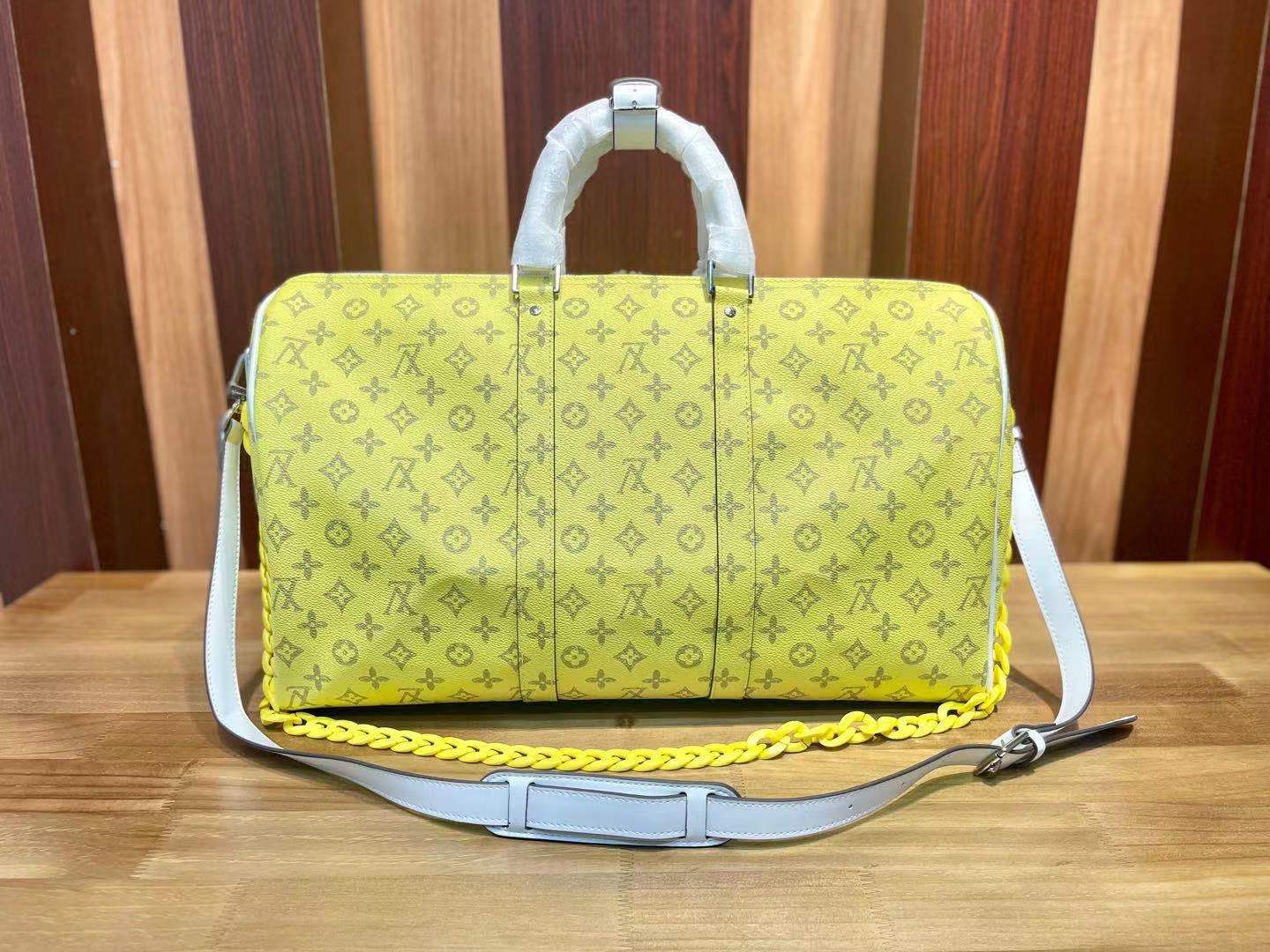 ルイヴィトン Louis Vuitton バッグ 実物の写真  N品スーパーコピーバッグ代引き可能国内発送後払い安全必ず届く信用できるサイト