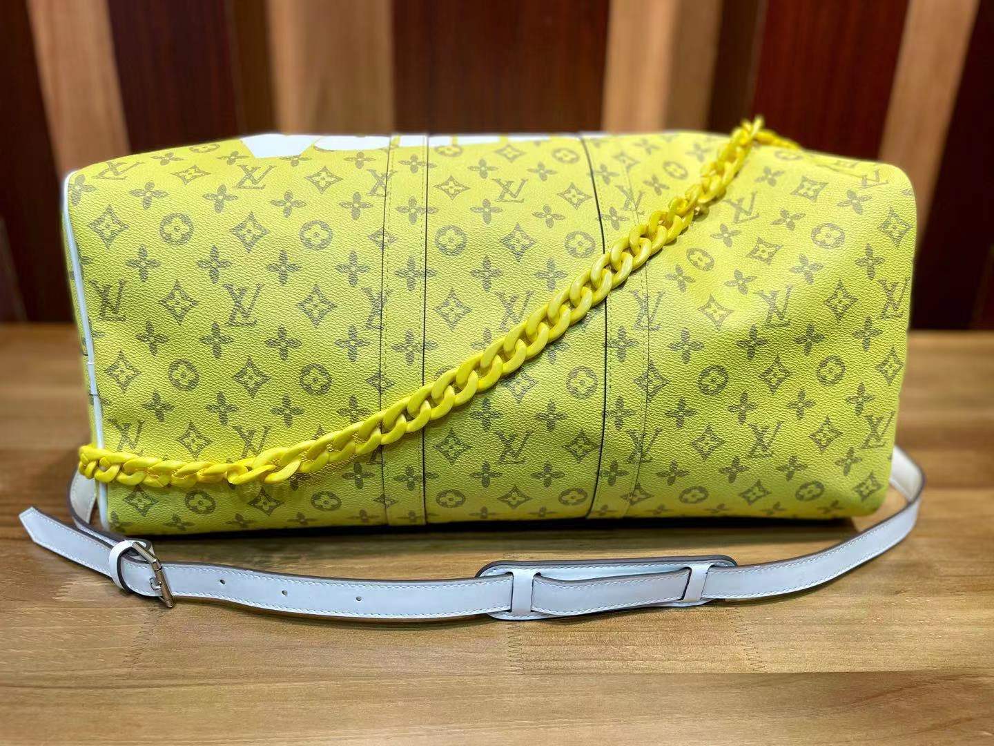 ルイヴィトン Louis Vuitton バッグ 実物の写真  N品スーパーコピーバッグ代引き可能国内発送後払い安全必ず届く信用できるサイト