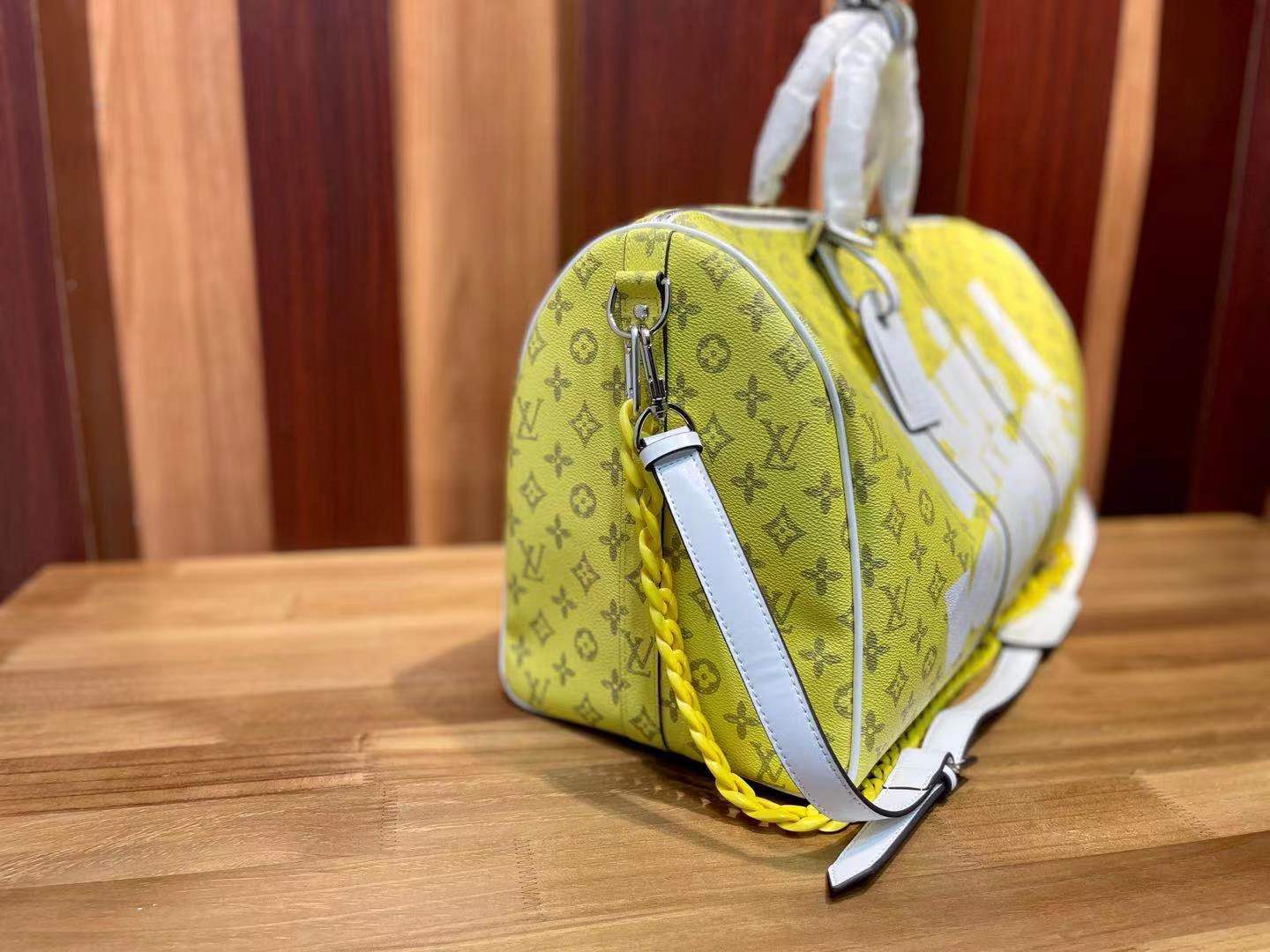 ルイヴィトン Louis Vuitton バッグ 実物の写真  N品スーパーコピーバッグ代引き可能国内発送後払い安全必ず届く信用できるサイト