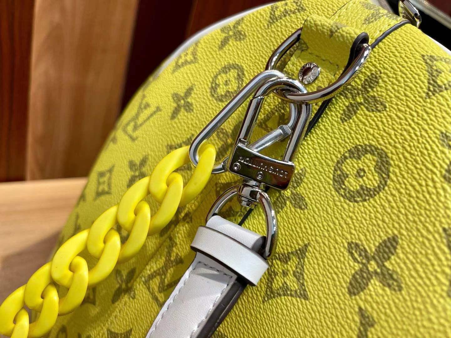 ルイヴィトン Louis Vuitton バッグ 実物の写真  N品スーパーコピーバッグ代引き可能国内発送後払い安全必ず届く信用できるサイト