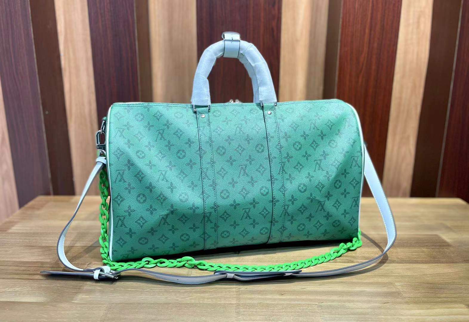 ルイヴィトン Louis Vuitton バッグ 実物の写真  N品スーパーコピーバッグ代引き可能国内発送後払い安全必ず届く信用できるサイト