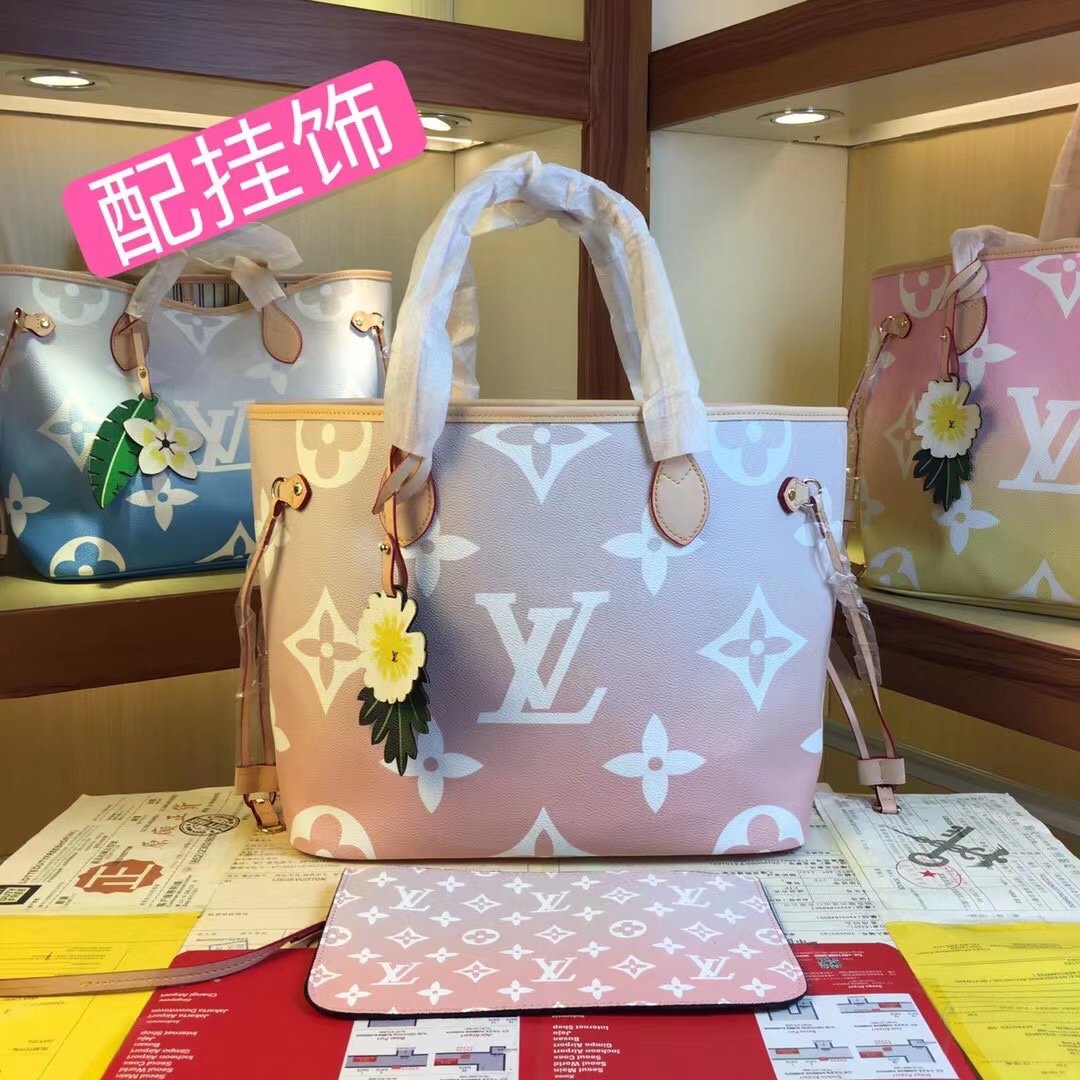 ルイヴィトン Louis Vuitton バッグ 実物の写真  N品スーパーコピーバッグ代引き可能国内発送後払い安全必ず届く信用できるサイト