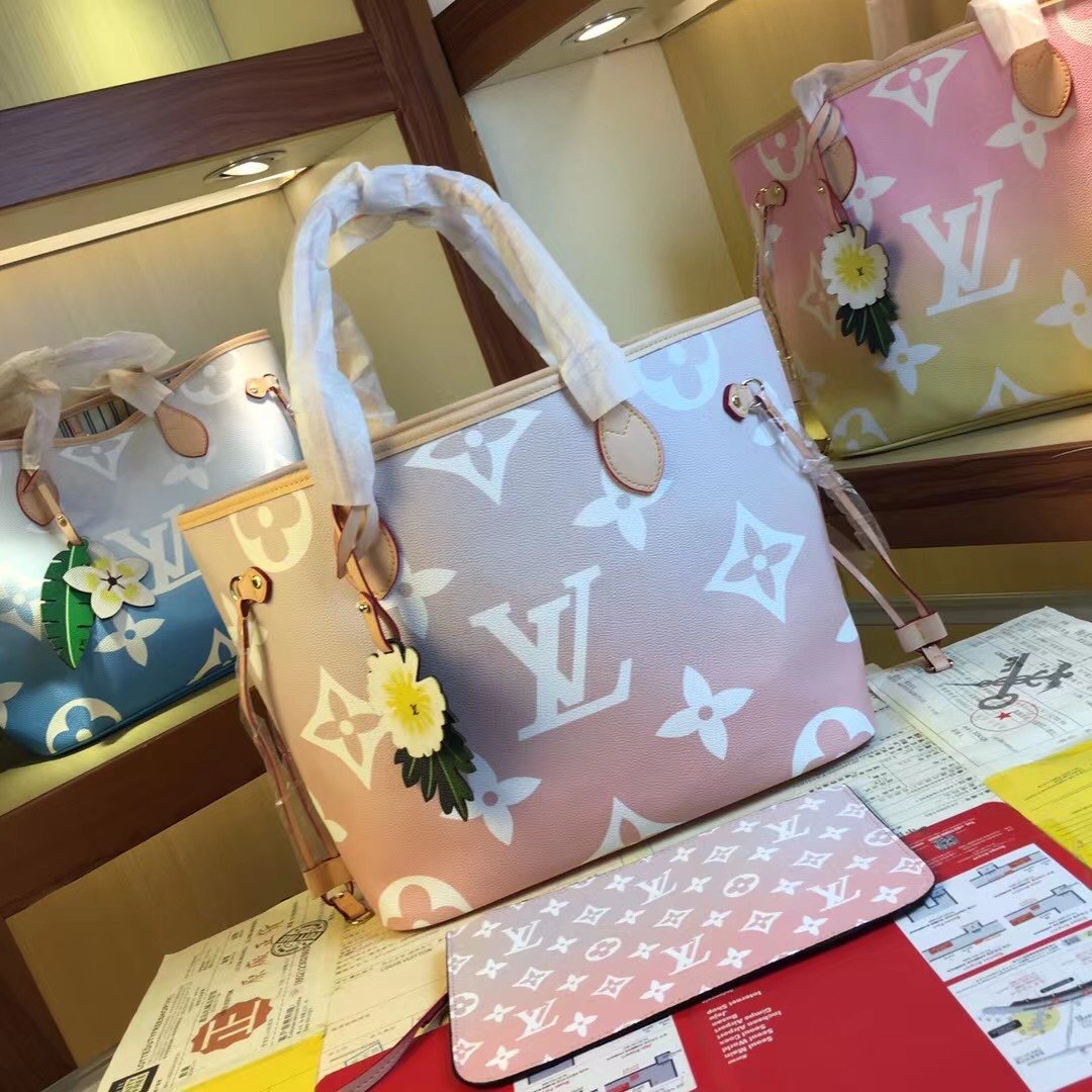 ルイヴィトン Louis Vuitton バッグ 実物の写真  N品スーパーコピーバッグ代引き可能国内発送後払い安全必ず届く信用できるサイト