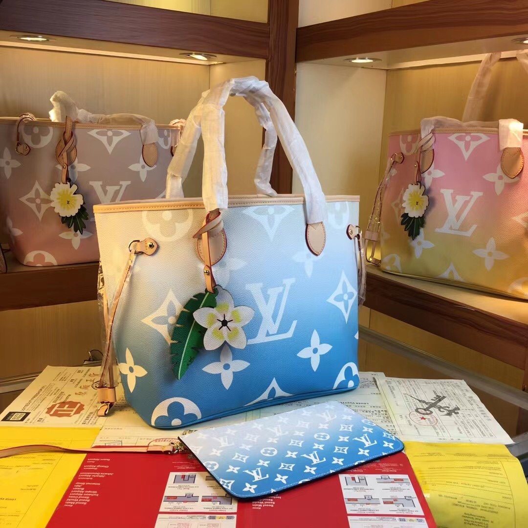 ルイヴィトン Louis Vuitton バッグ 実物の写真  N品スーパーコピーバッグ代引き可能国内発送後払い安全必ず届く信用できるサイト