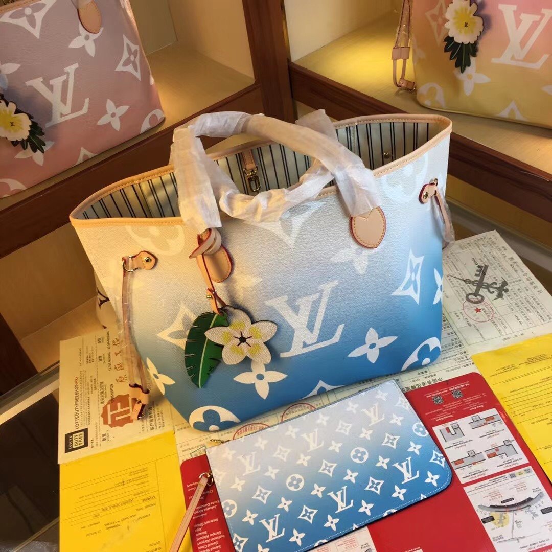 ルイヴィトン Louis Vuitton バッグ 実物の写真  N品スーパーコピーバッグ代引き可能国内発送後払い安全必ず届く信用できるサイト