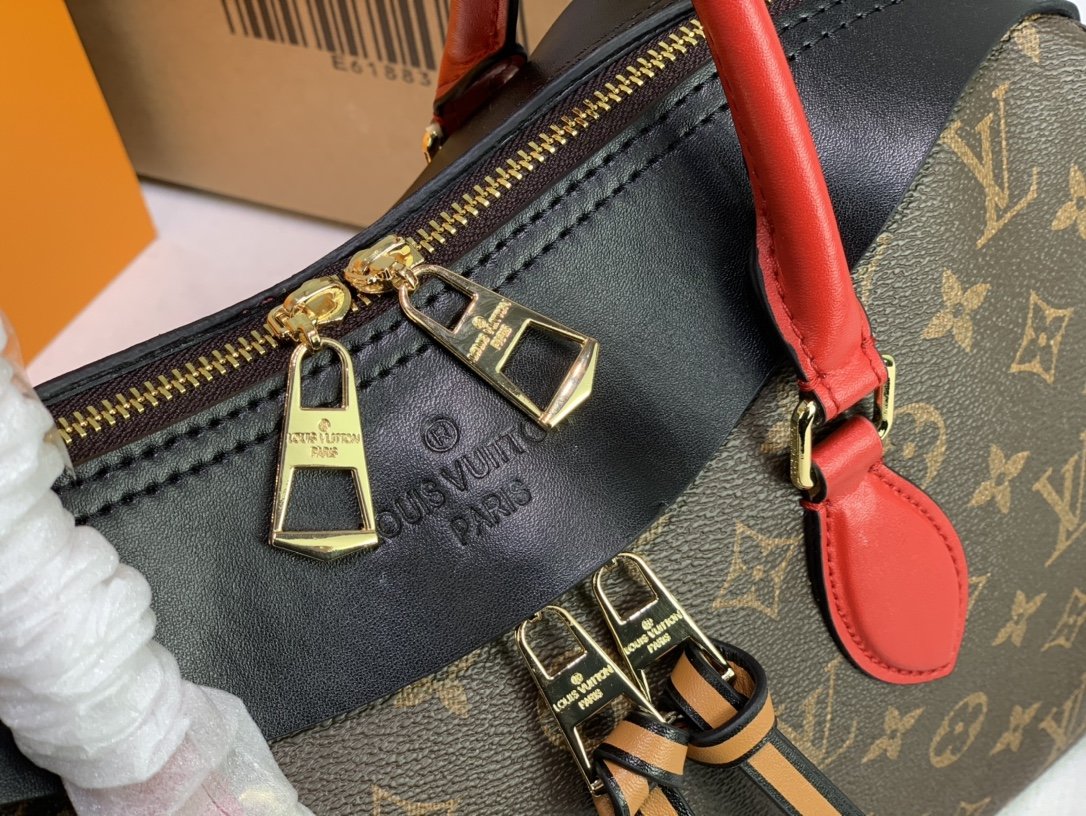 ルイヴィトン Louis Vuitton バッグ 実物の写真  N品スーパーコピーバッグ代引き可能国内発送後払い安全必ず届く信用できるサイト