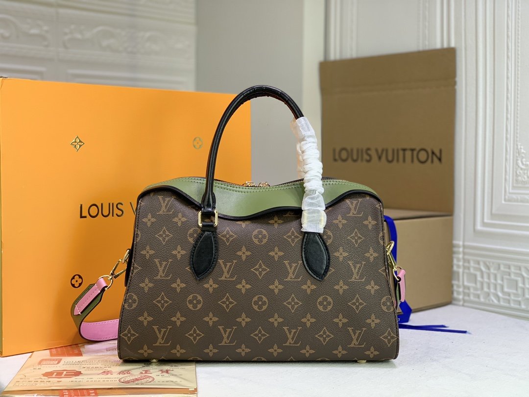 ルイヴィトン Louis Vuitton バッグ 実物の写真  N品スーパーコピーバッグ代引き可能国内発送後払い安全必ず届く信用できるサイト