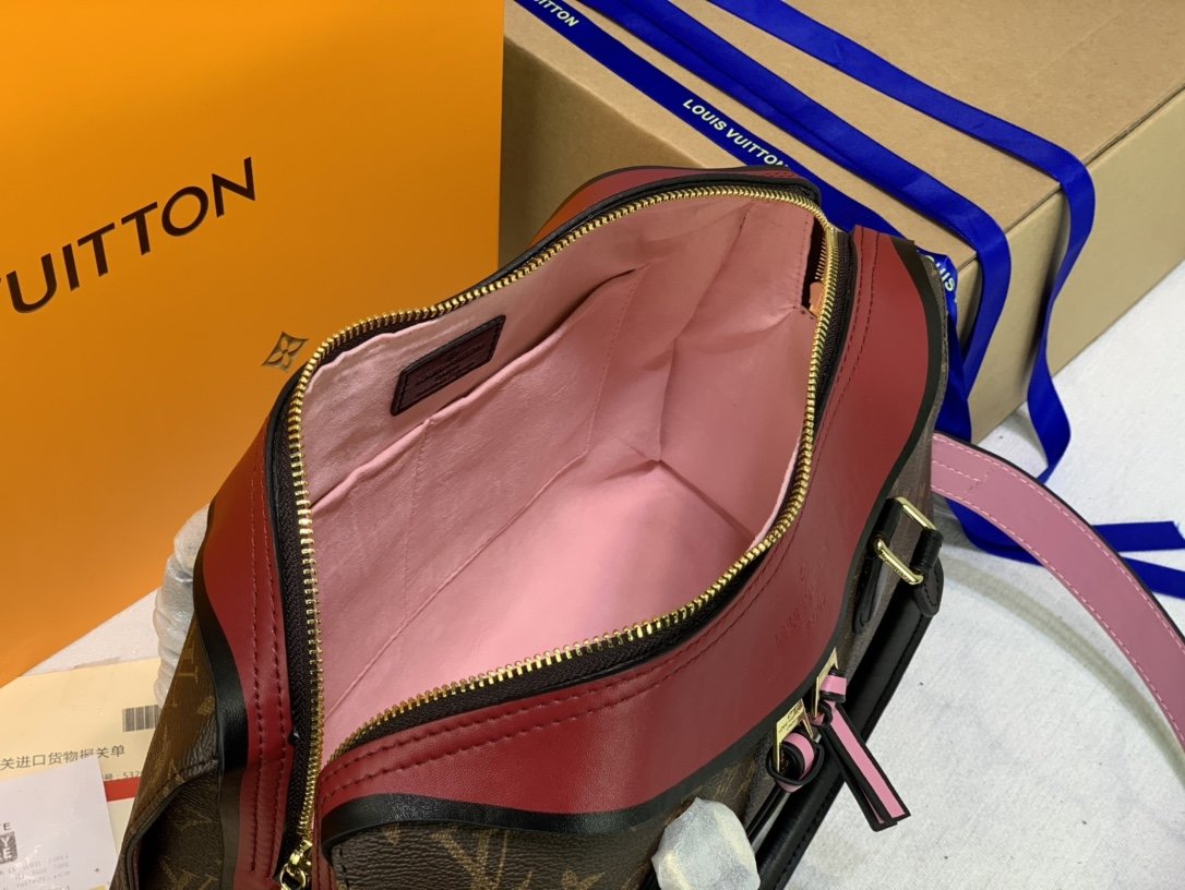 ルイヴィトン Louis Vuitton バッグ 実物の写真  N品スーパーコピーバッグ代引き可能国内発送後払い安全必ず届く信用できるサイト