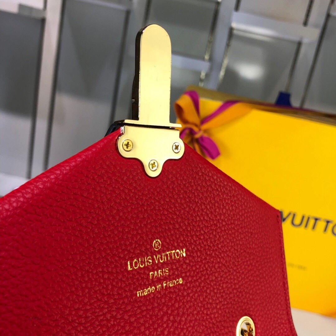 ルイヴィトン Louis Vuitton バッグ 実物の写真  N品スーパーコピーバッグ代引き可能国内発送後払い安全必ず届く信用できるサイト