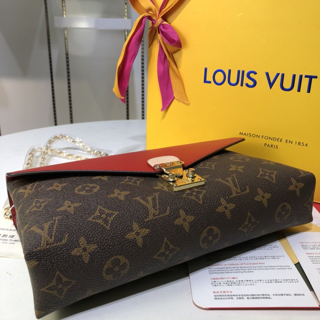 ルイヴィトン Louis Vuitton バッグ 実物の写真  N品スーパーコピーバッグ代引き可能国内発送後払い安全必ず届く信用できるサイト