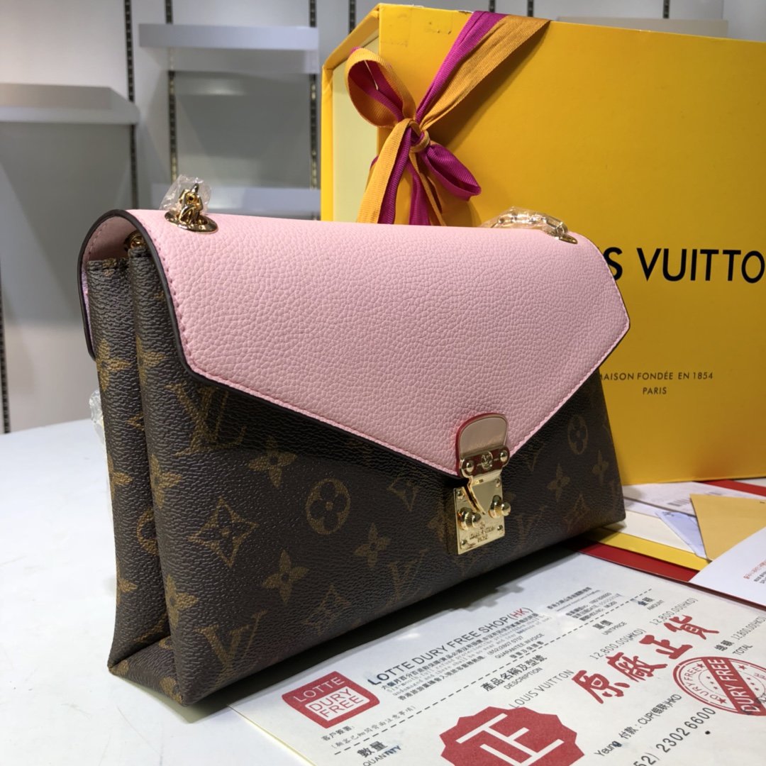 ルイヴィトン Louis Vuitton バッグ 実物の写真  N品スーパーコピーバッグ代引き可能国内発送後払い安全必ず届く信用できるサイト