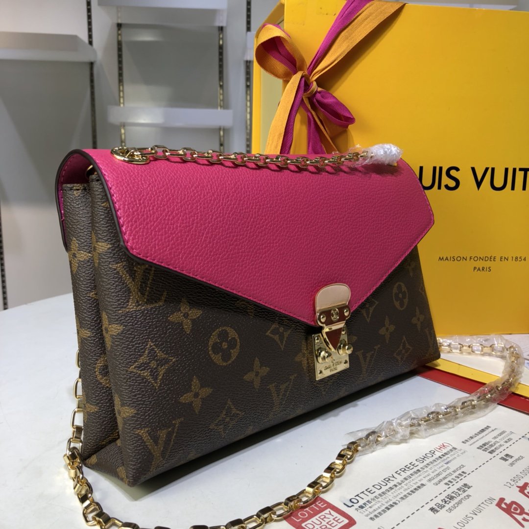 ルイヴィトン Louis Vuitton バッグ 実物の写真  N品スーパーコピーバッグ代引き可能国内発送後払い安全必ず届く信用できるサイト