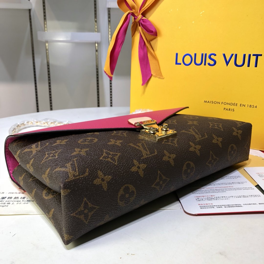 ルイヴィトン Louis Vuitton バッグ 実物の写真  N品スーパーコピーバッグ代引き可能国内発送後払い安全必ず届く信用できるサイト