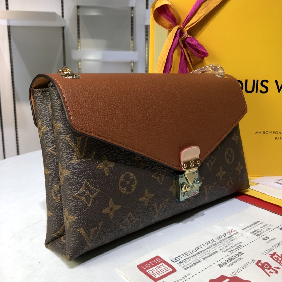 ルイヴィトン Louis Vuitton バッグ 実物の写真  N品スーパーコピーバッグ代引き可能国内発送後払い安全必ず届く信用できるサイト