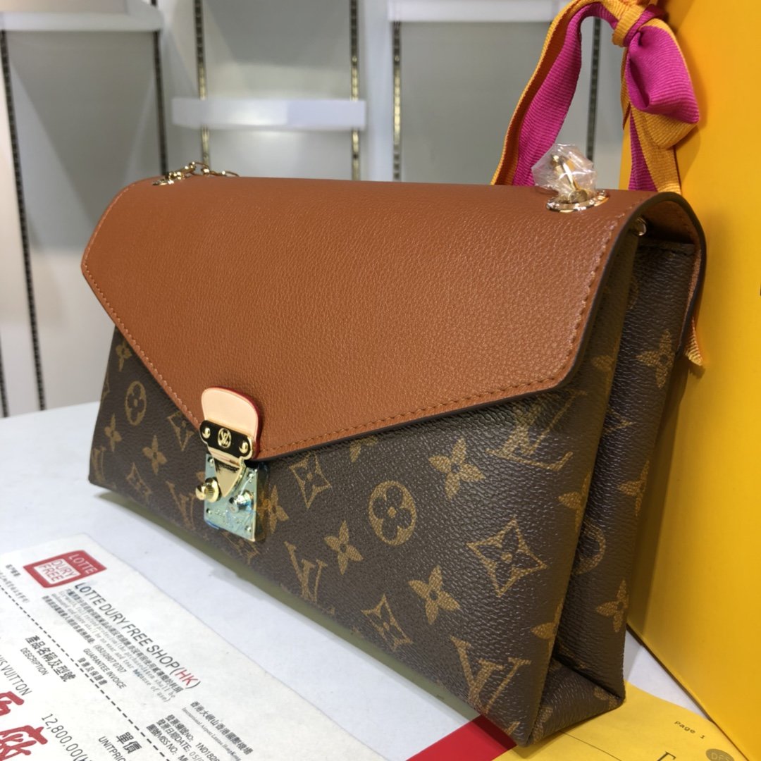 ルイヴィトン Louis Vuitton バッグ 実物の写真  N品スーパーコピーバッグ代引き可能国内発送後払い安全必ず届く信用できるサイト