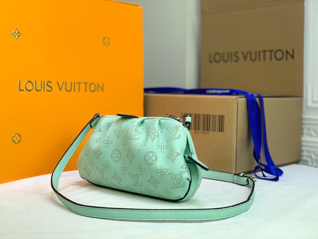 ルイヴィトン Louis Vuitton バッグ 実物の写真  N品スーパーコピーバッグ代引き可能国内発送後払い安全必ず届く信用できるサイト