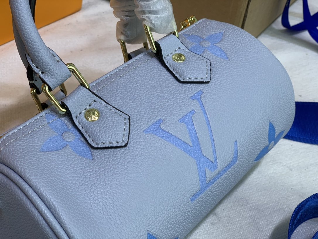 ルイヴィトン Louis Vuitton バッグ 実物の写真  N品スーパーコピーバッグ代引き可能国内発送後払い安全必ず届く信用できるサイト