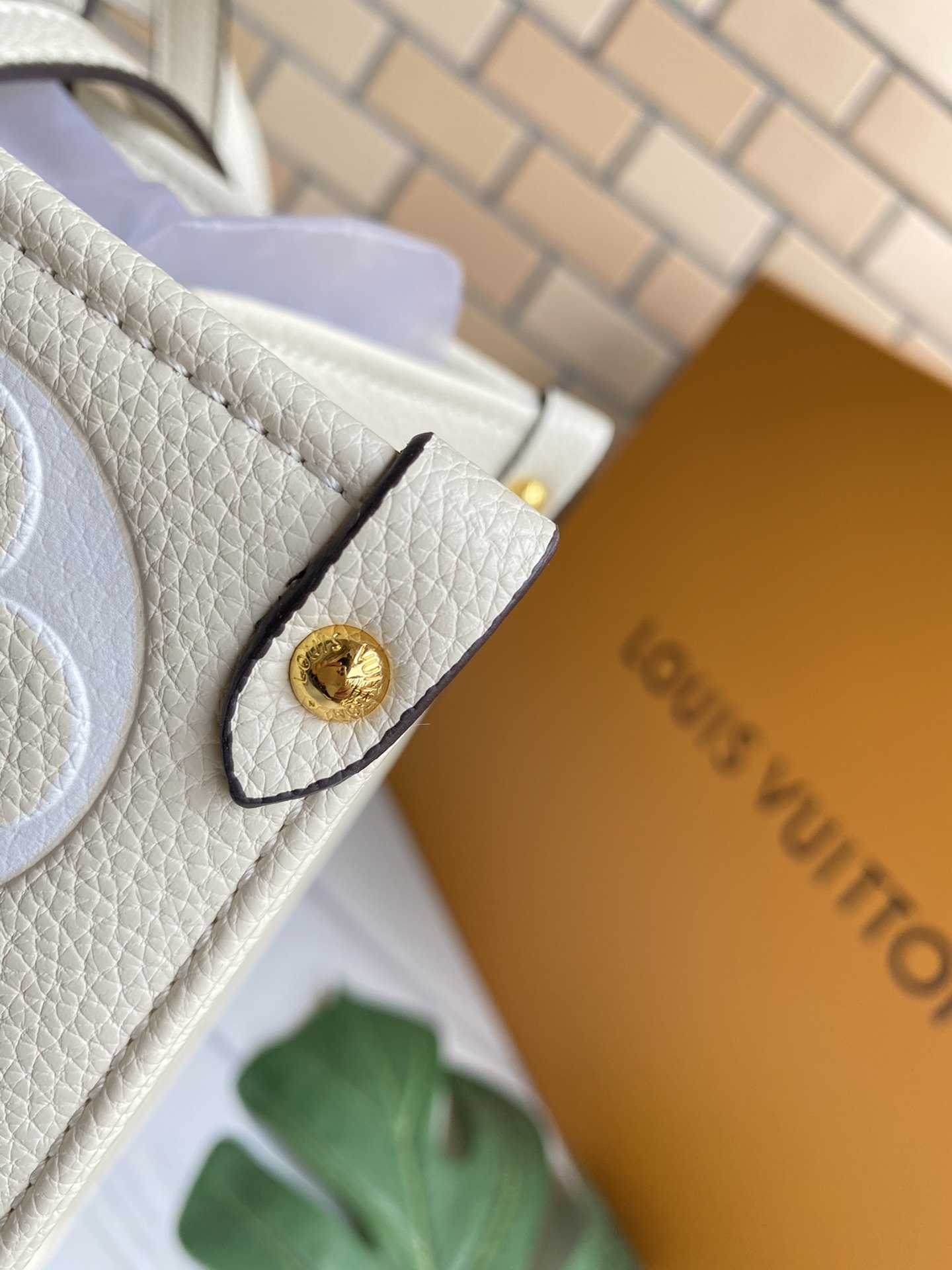 ルイヴィトン Louis Vuitton バッグ 実物の写真  N品スーパーコピーバッグ代引き可能国内発送後払い安全必ず届く信用できるサイト