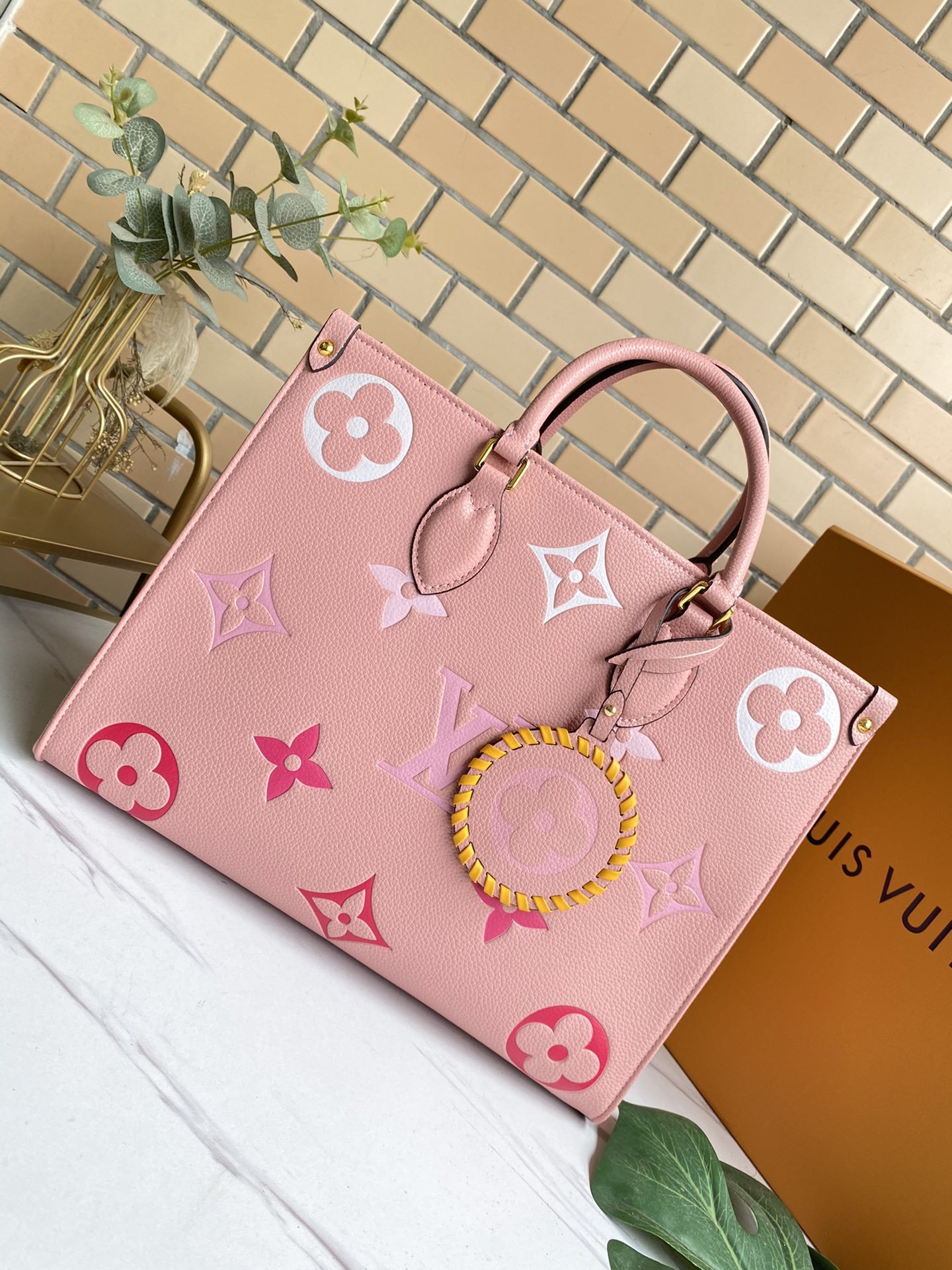 ルイヴィトン Louis Vuitton バッグ 実物の写真  N品スーパーコピーバッグ代引き可能国内発送後払い安全必ず届く信用できるサイト