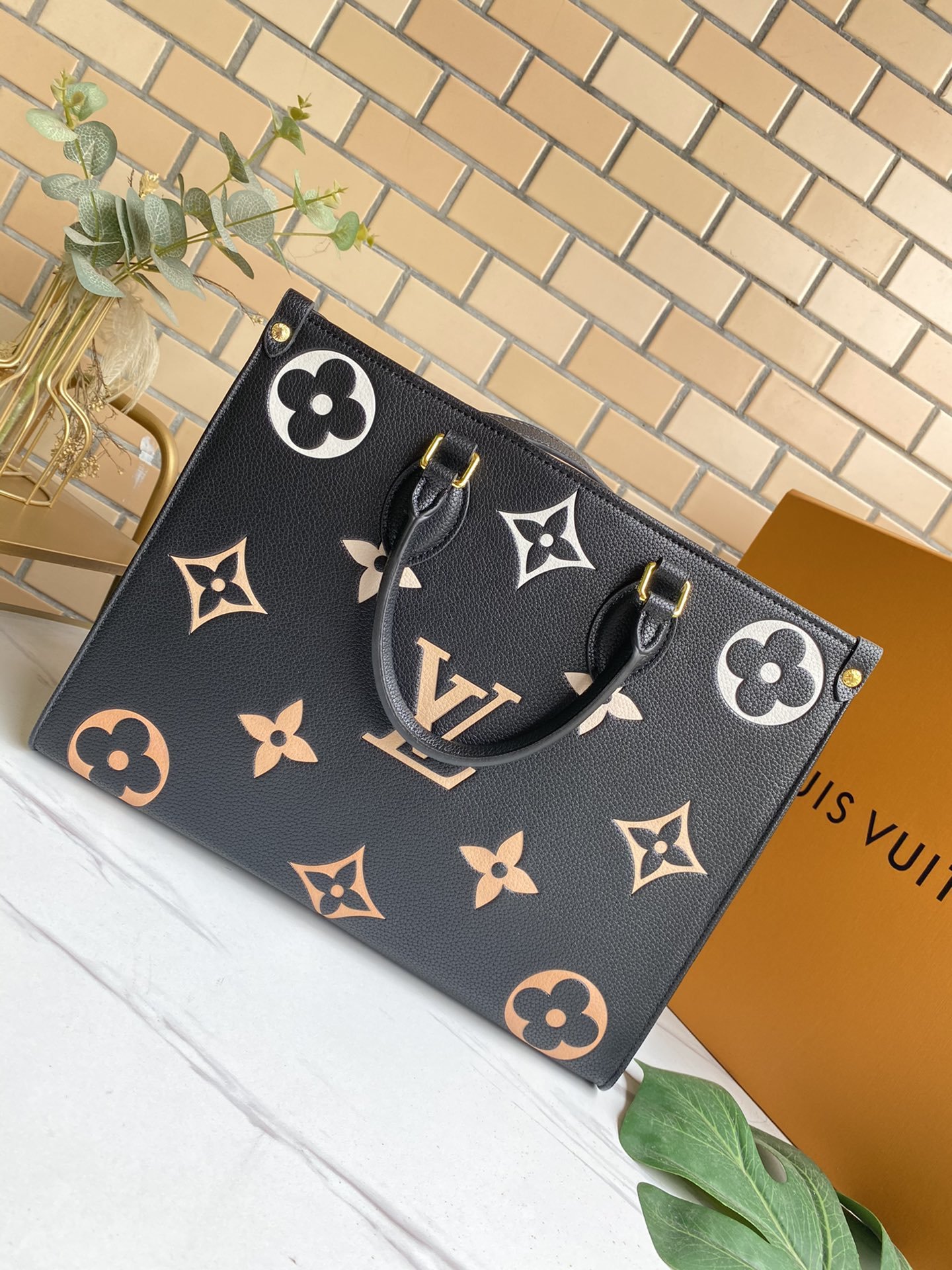 ルイヴィトン Louis Vuitton バッグ 実物の写真  N品スーパーコピーバッグ代引き可能国内発送後払い安全必ず届く信用できるサイト