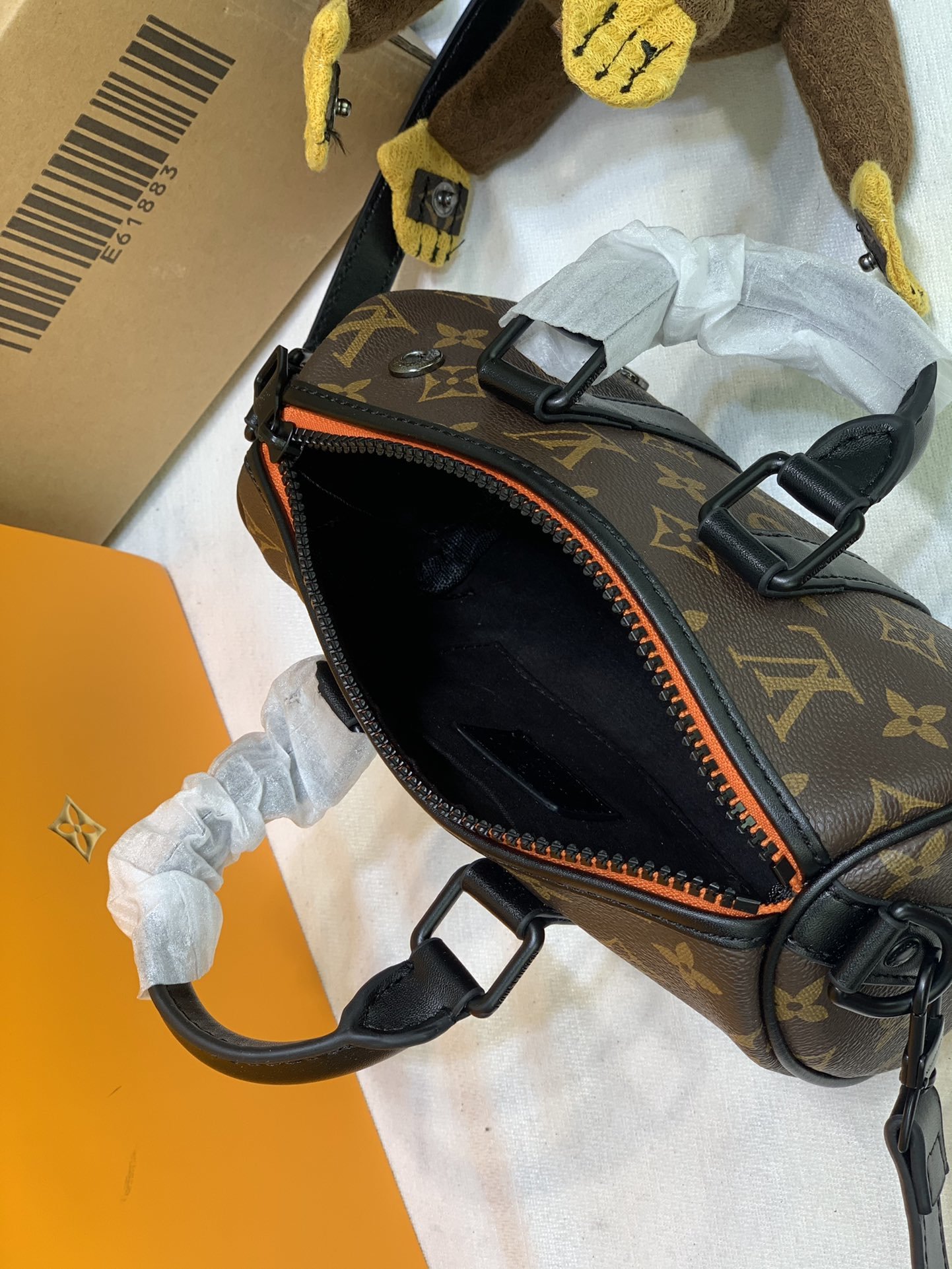 ルイヴィトン Louis Vuitton バッグ 実物の写真  N品スーパーコピーバッグ代引き可能国内発送後払い安全必ず届く信用できるサイト