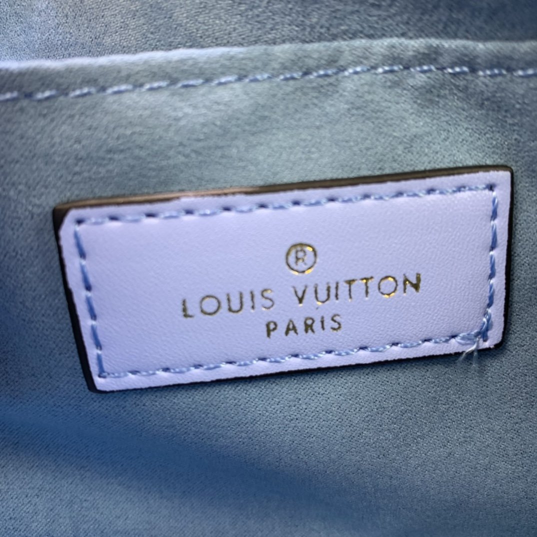 ルイヴィトン Louis Vuitton バッグ 実物の写真  N品スーパーコピーバッグ代引き可能国内発送後払い安全必ず届く信用できるサイト