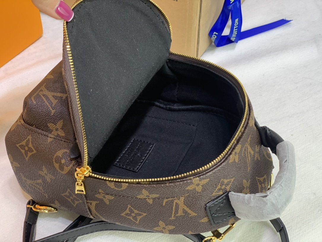 ルイヴィトン Louis Vuitton バッグ 実物の写真  N品スーパーコピーバッグ代引き可能国内発送後払い安全必ず届く信用できるサイト