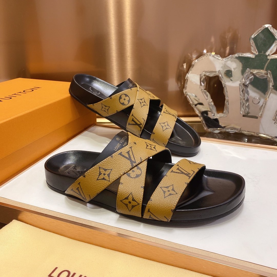 上質 大人気 ルイヴィトン Louis Vuitton サンダル 実物の写真 N品スーパーコピー代引き可能国内発送後払い安全必ず届く信用できるサイト