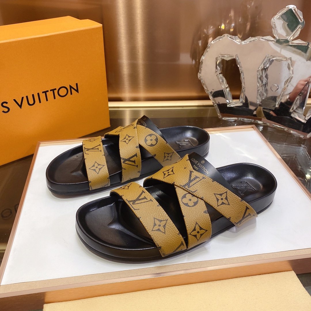 上質 大人気 ルイヴィトン Louis Vuitton サンダル 実物の写真 N品スーパーコピー代引き可能国内発送後払い安全必ず届く信用できるサイト
