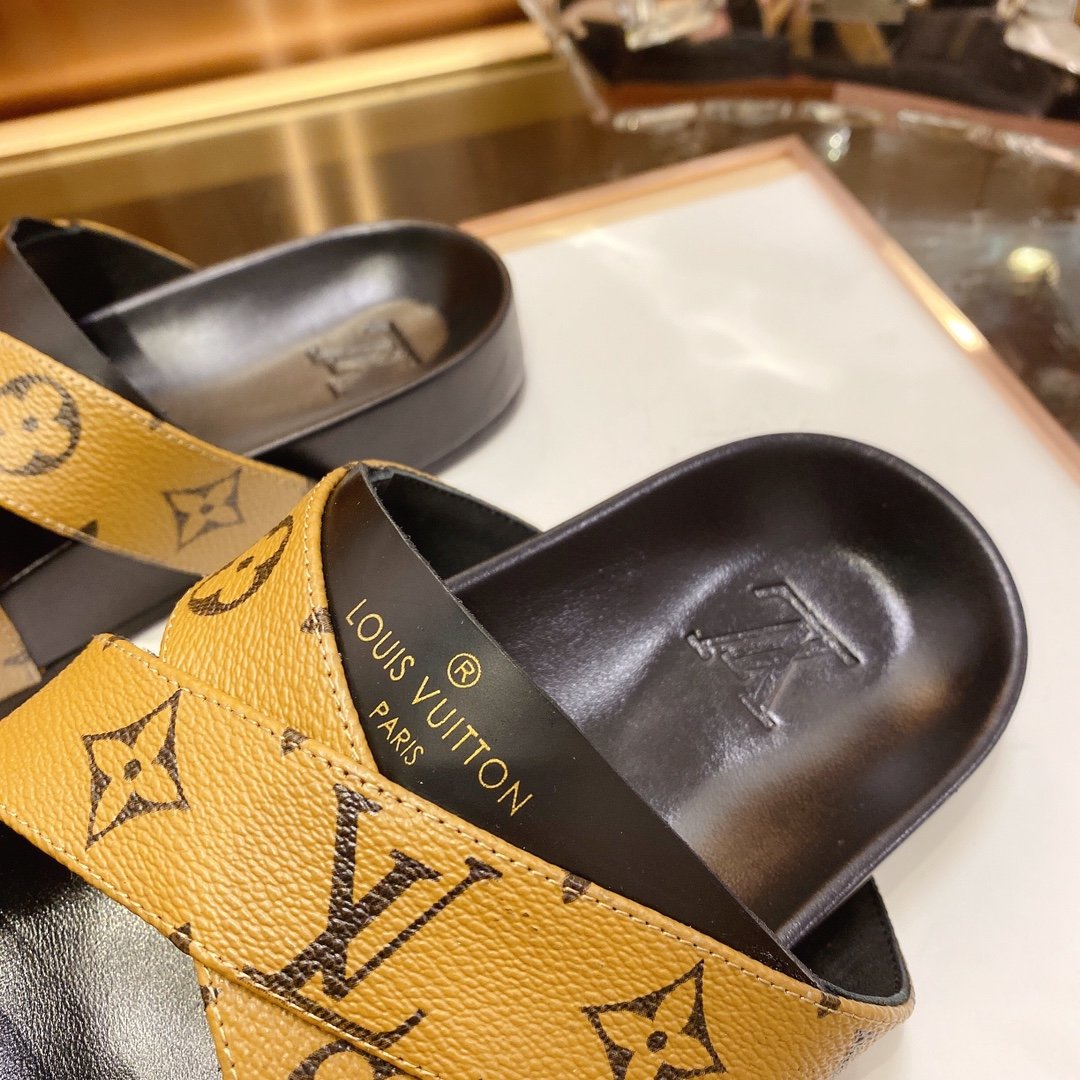 上質 大人気 ルイヴィトン Louis Vuitton サンダル 実物の写真 N品スーパーコピー代引き可能国内発送後払い安全必ず届く信用できるサイト