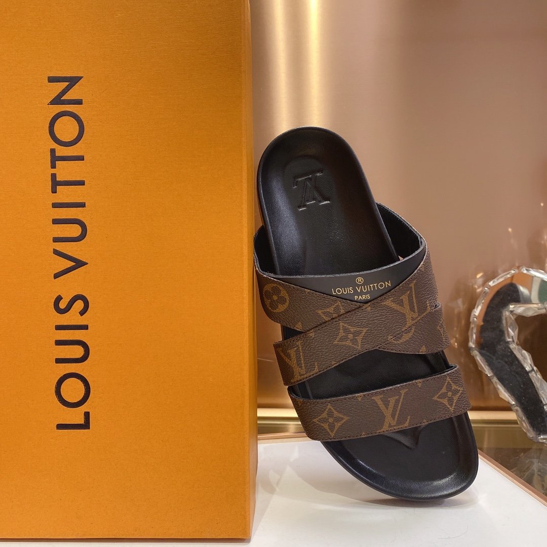 上質 大人気 ルイヴィトン Louis Vuitton サンダル 実物の写真 N品スーパーコピー代引き可能国内発送後払い安全必ず届く信用できるサイト