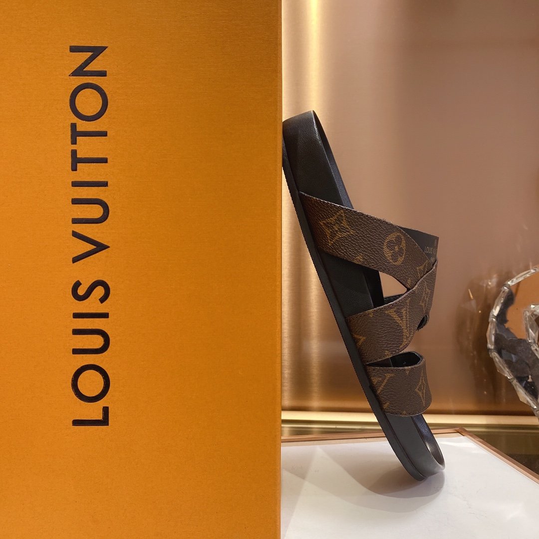 上質 大人気 ルイヴィトン Louis Vuitton サンダル 実物の写真 N品スーパーコピー代引き可能国内発送後払い安全必ず届く信用できるサイト
