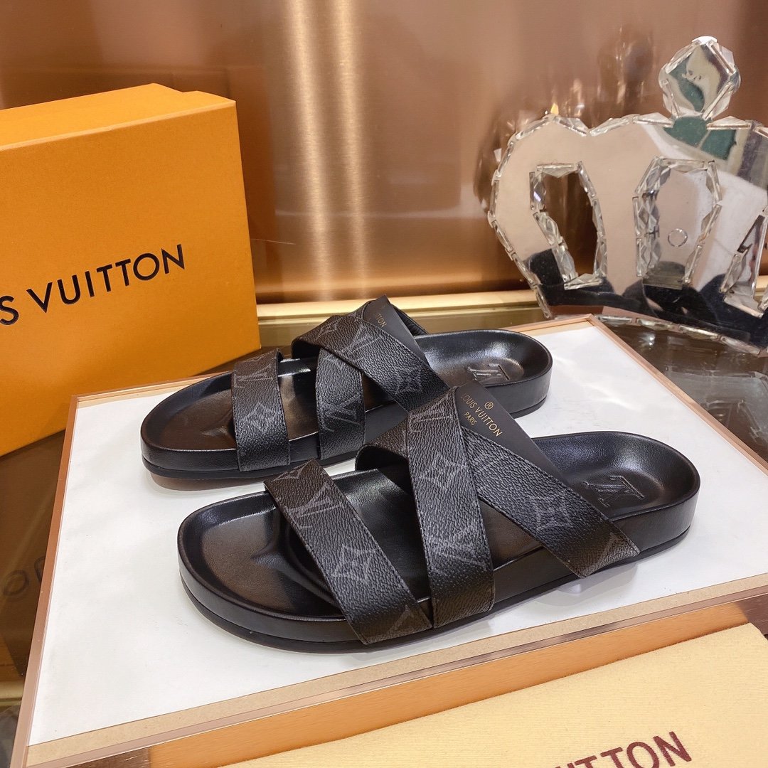 上質 大人気 ルイヴィトン Louis Vuitton サンダル 実物の写真 N品スーパーコピー代引き可能国内発送後払い安全必ず届く信用できるサイト
