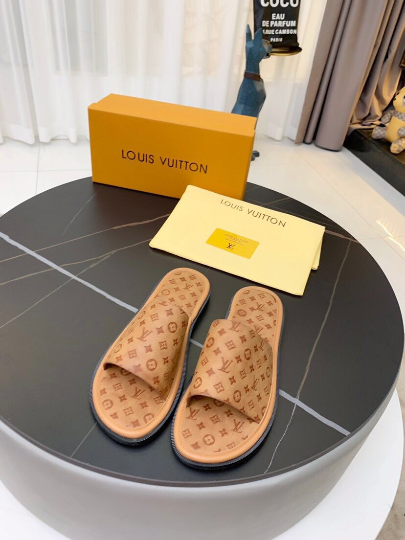 上質 大人気 ルイヴィトン Louis Vuitton サンダル 実物の写真 N品スーパーコピー代引き可能国内発送後払い安全必ず届く信用できるサイト