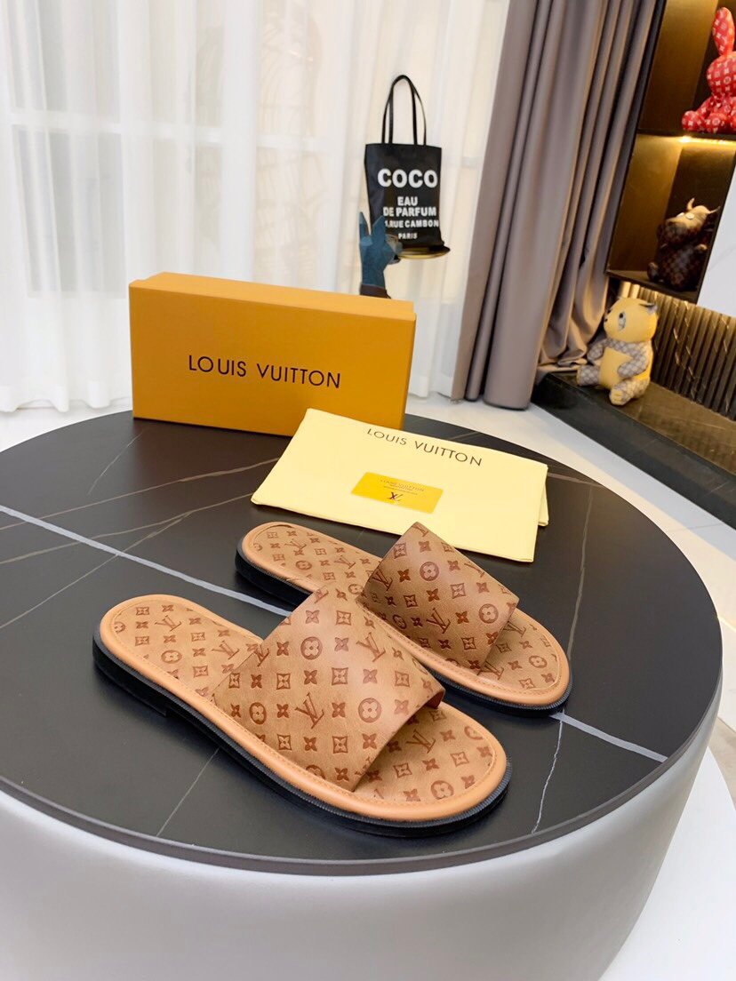 上質 大人気 ルイヴィトン Louis Vuitton サンダル 実物の写真 N品スーパーコピー代引き可能国内発送後払い安全必ず届く信用できるサイト