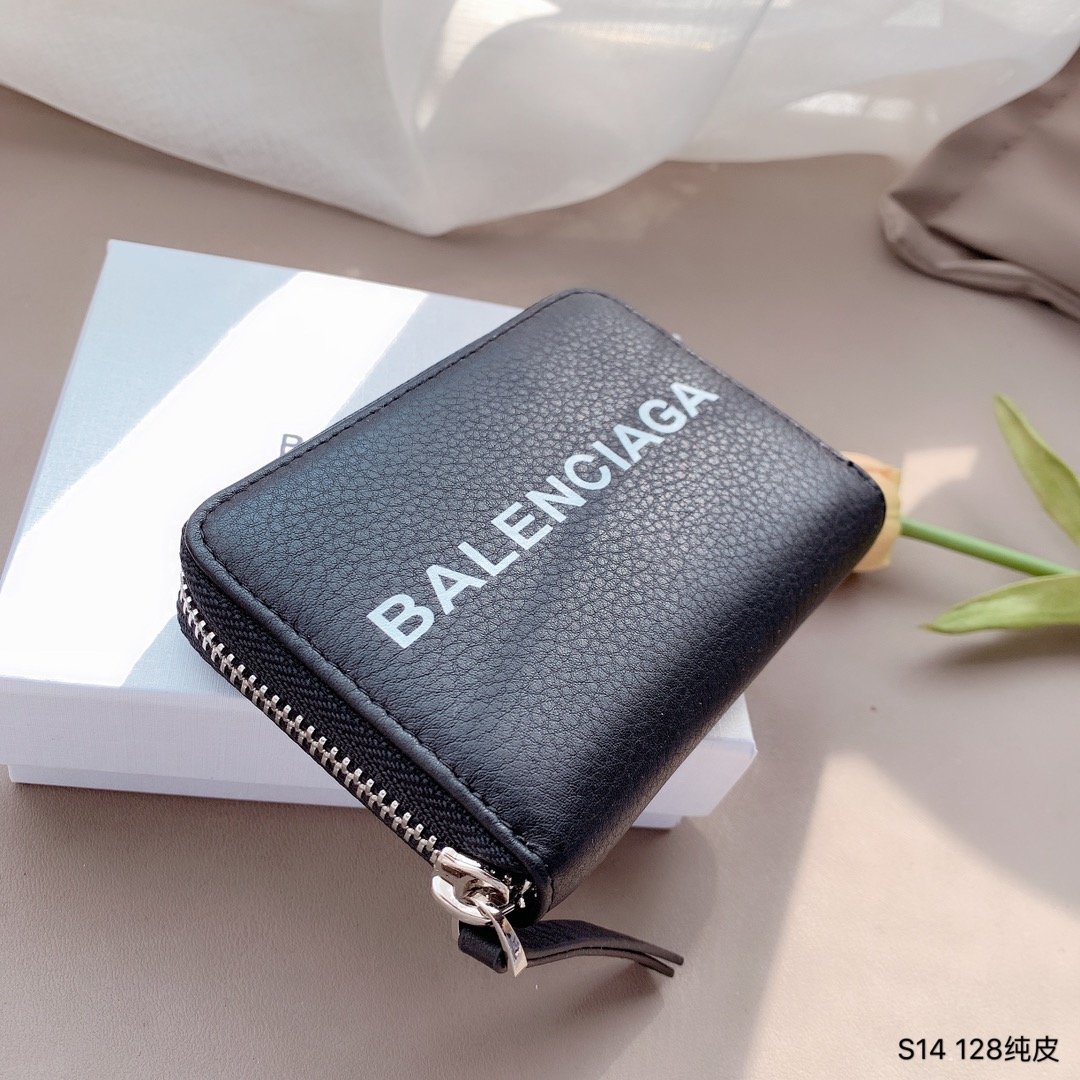 上品でファッションBalenciaga バレンシアガ 財布 実物の写真スーパーコピー財布代引き可能国内発送後払い安全必ず届く信用できるサイト