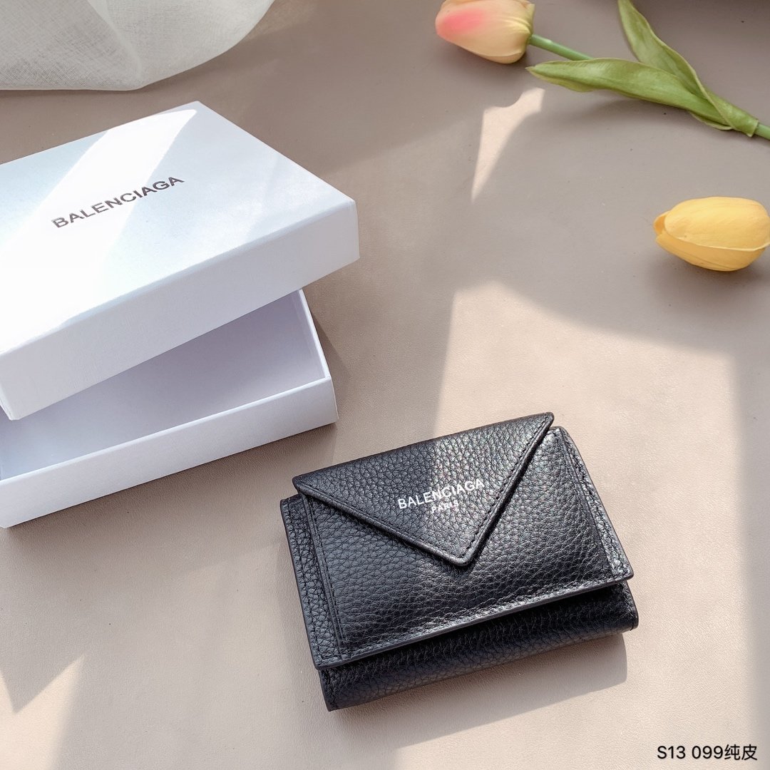 上品でファッションBalenciaga バレンシアガ 財布 実物の写真スーパーコピー財布代引き可能国内発送後払い安全必ず届く信用できるサイト