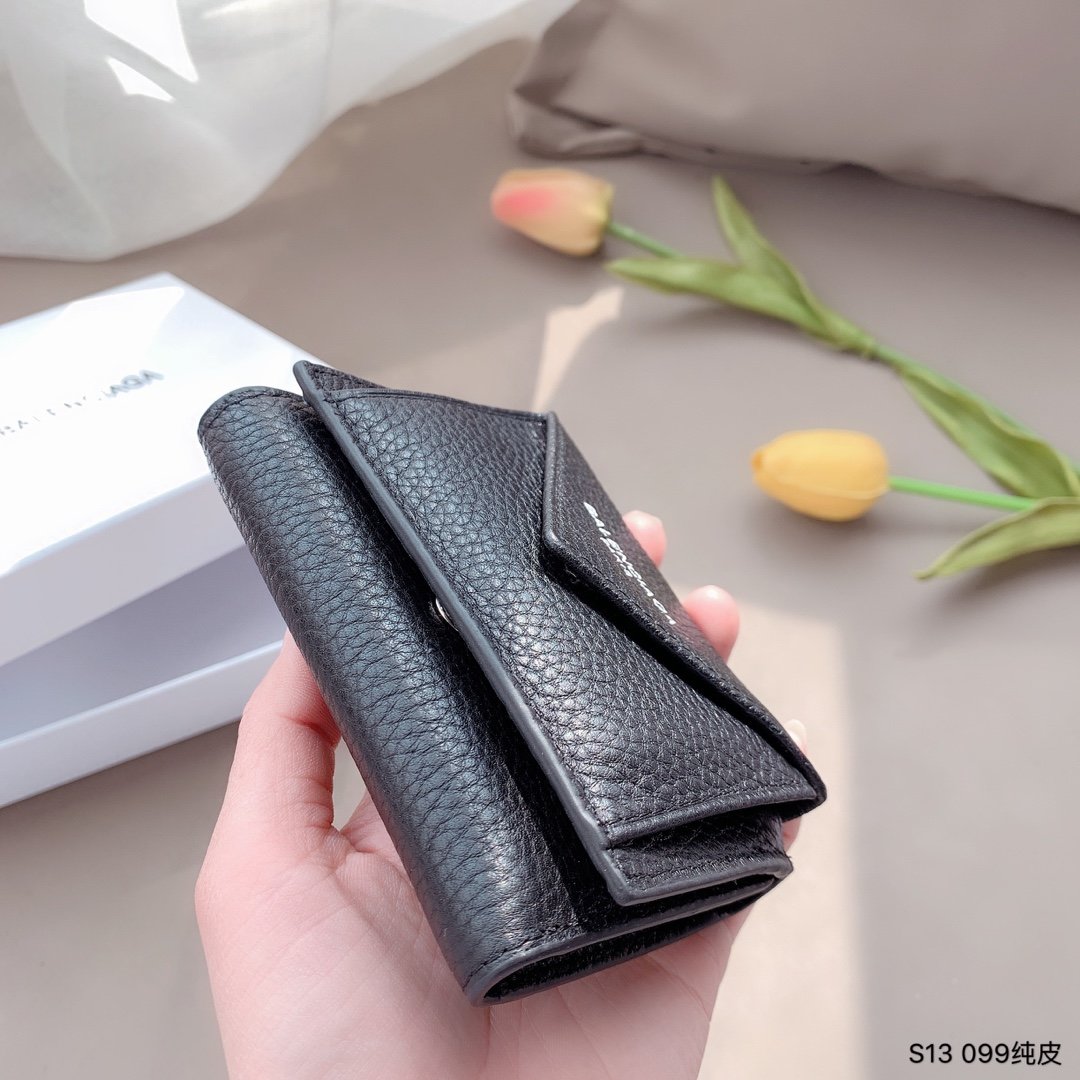上品でファッションBalenciaga バレンシアガ 財布 実物の写真スーパーコピー財布代引き可能国内発送後払い安全必ず届く信用できるサイト