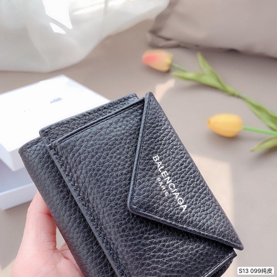上品でファッションBalenciaga バレンシアガ 財布 実物の写真スーパーコピー財布代引き可能国内発送後払い安全必ず届く信用できるサイト