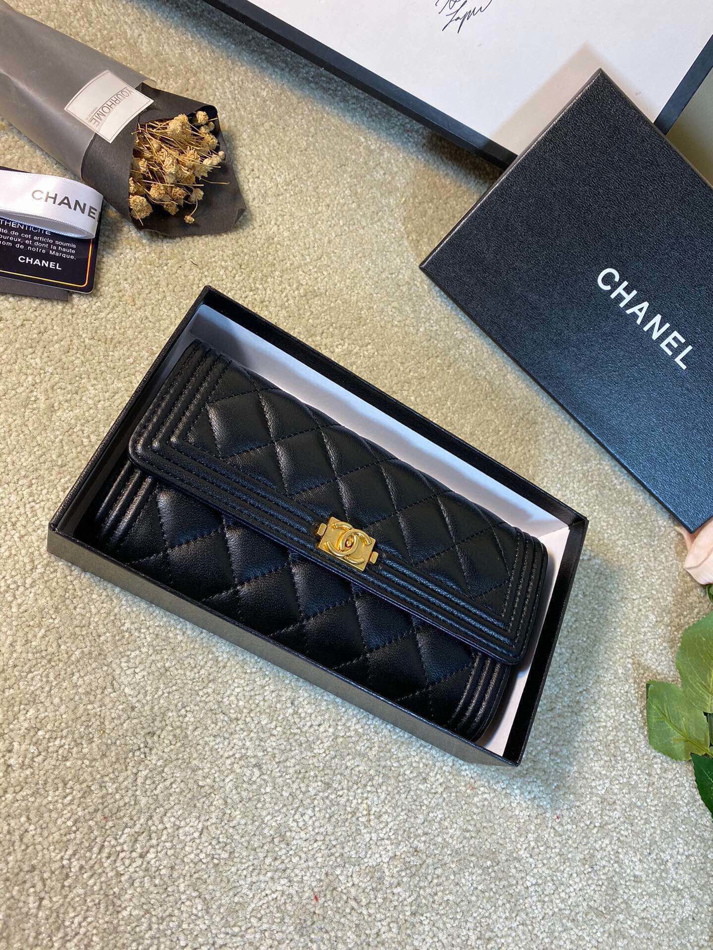 個性的なデザ 人気ブランドChanel シャネル実物の写真 N品スーパーコピー財布代引き対応国内発送後払い安全必ず届く優良サイト