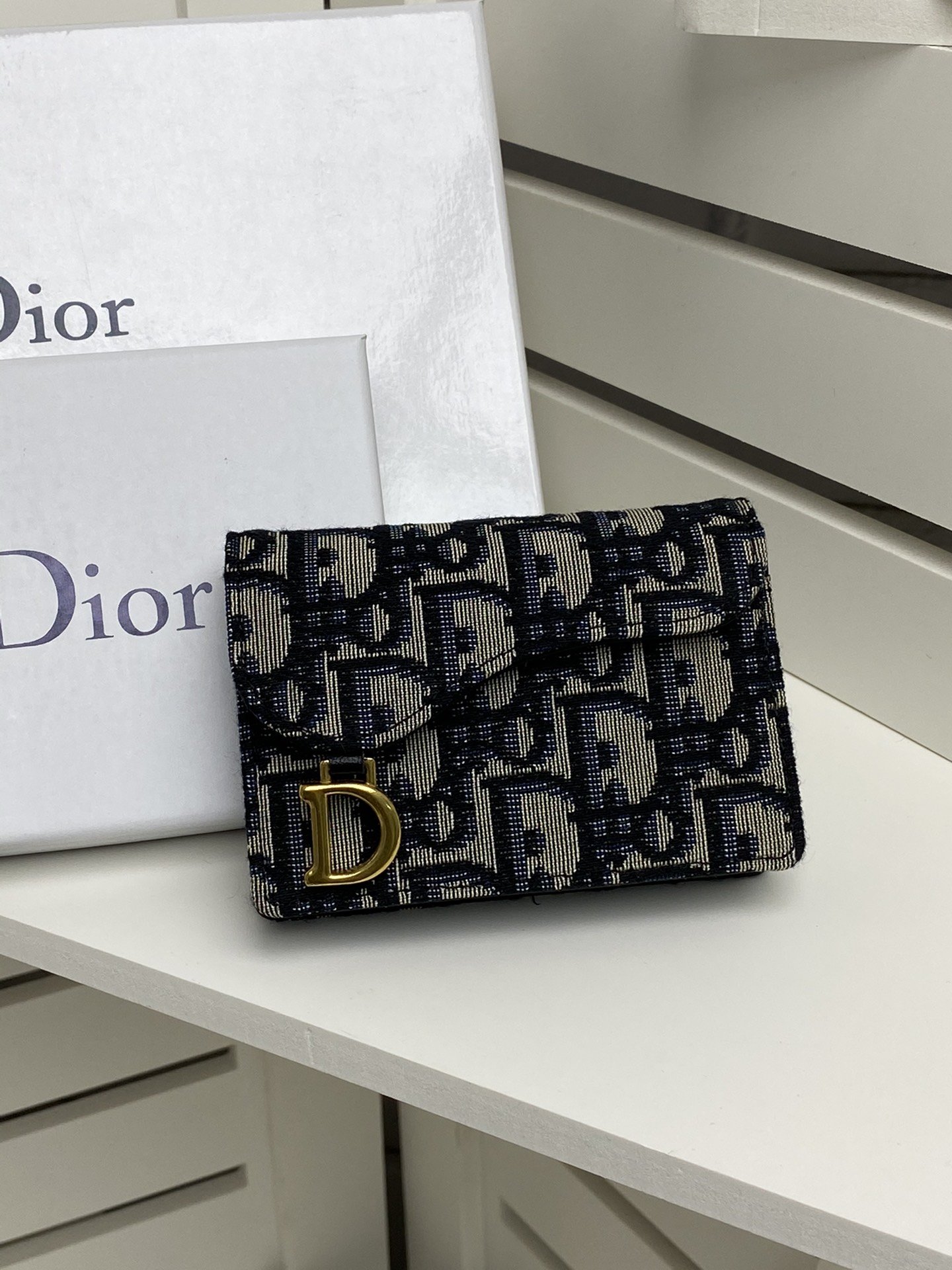 上品でファッションDior クリスチャンディオール財布 実物の写真スーパーコピー財布代引き可能国内発送後払い安全必ず届く信用できるサイト