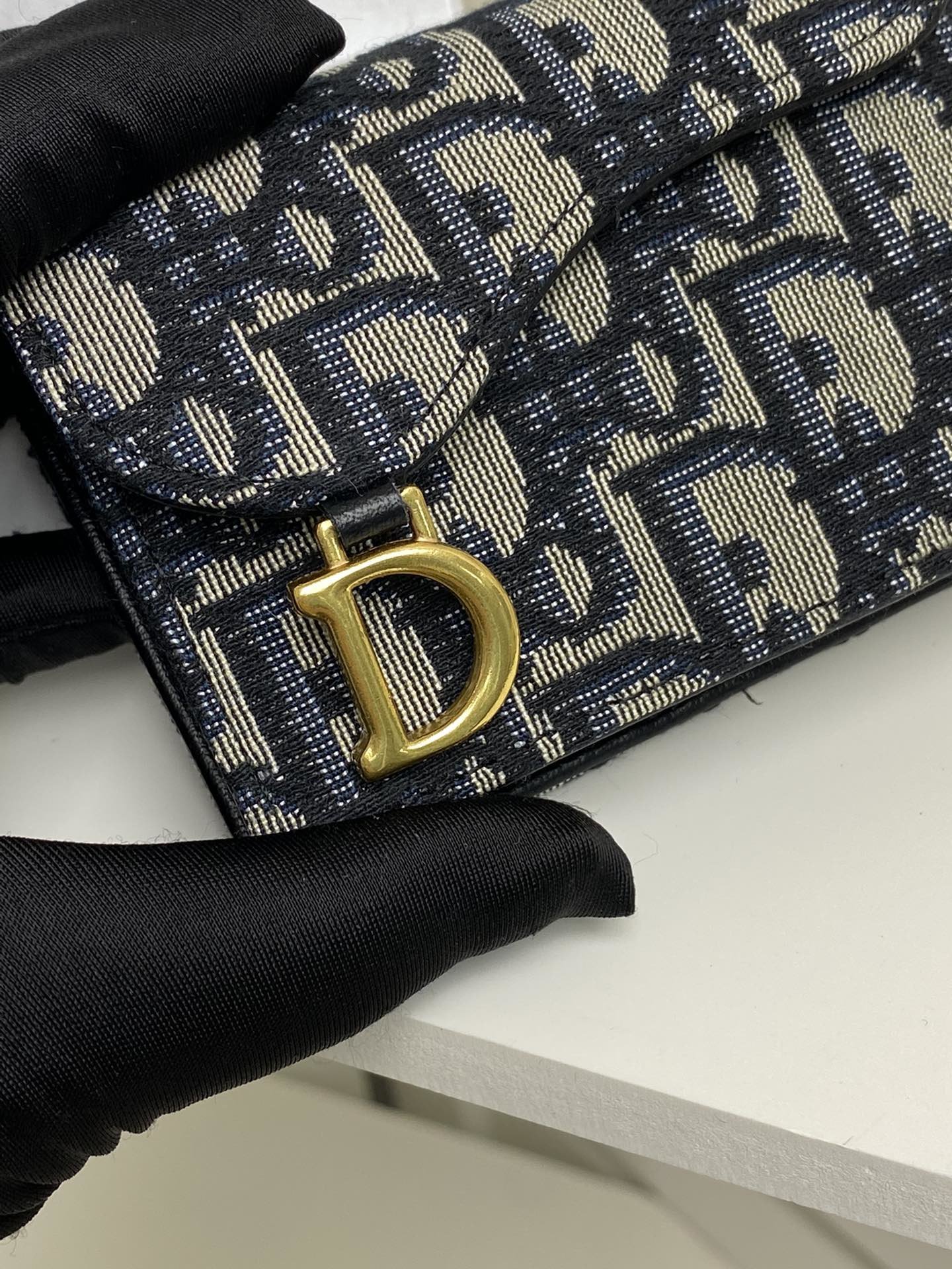 上品でファッションDior クリスチャンディオール財布 実物の写真スーパーコピー財布代引き可能国内発送後払い安全必ず届く信用できるサイト