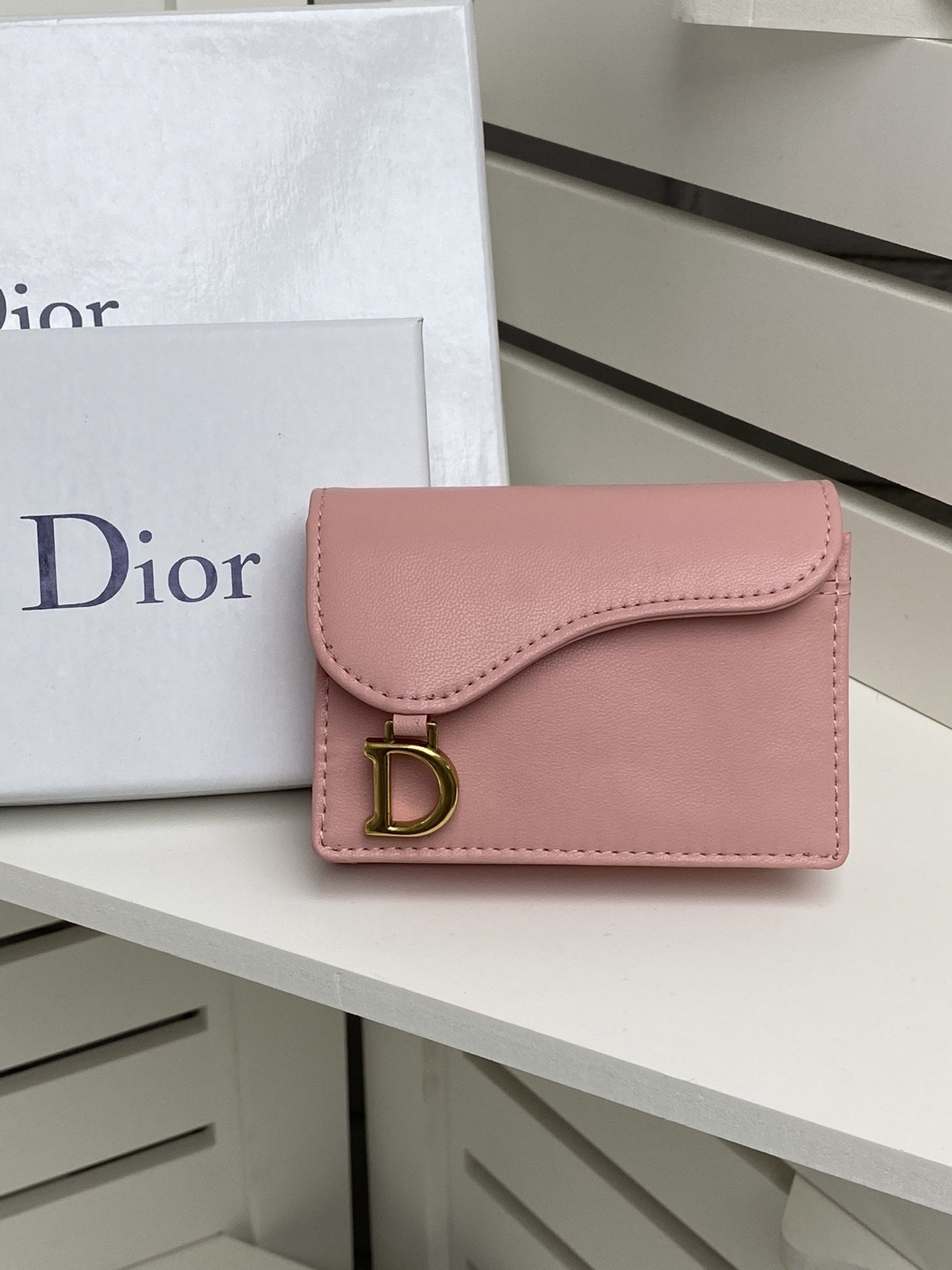 上品でファッションDior クリスチャンディオール財布 実物の写真スーパーコピー財布代引き可能国内発送後払い安全必ず届く信用できるサイト