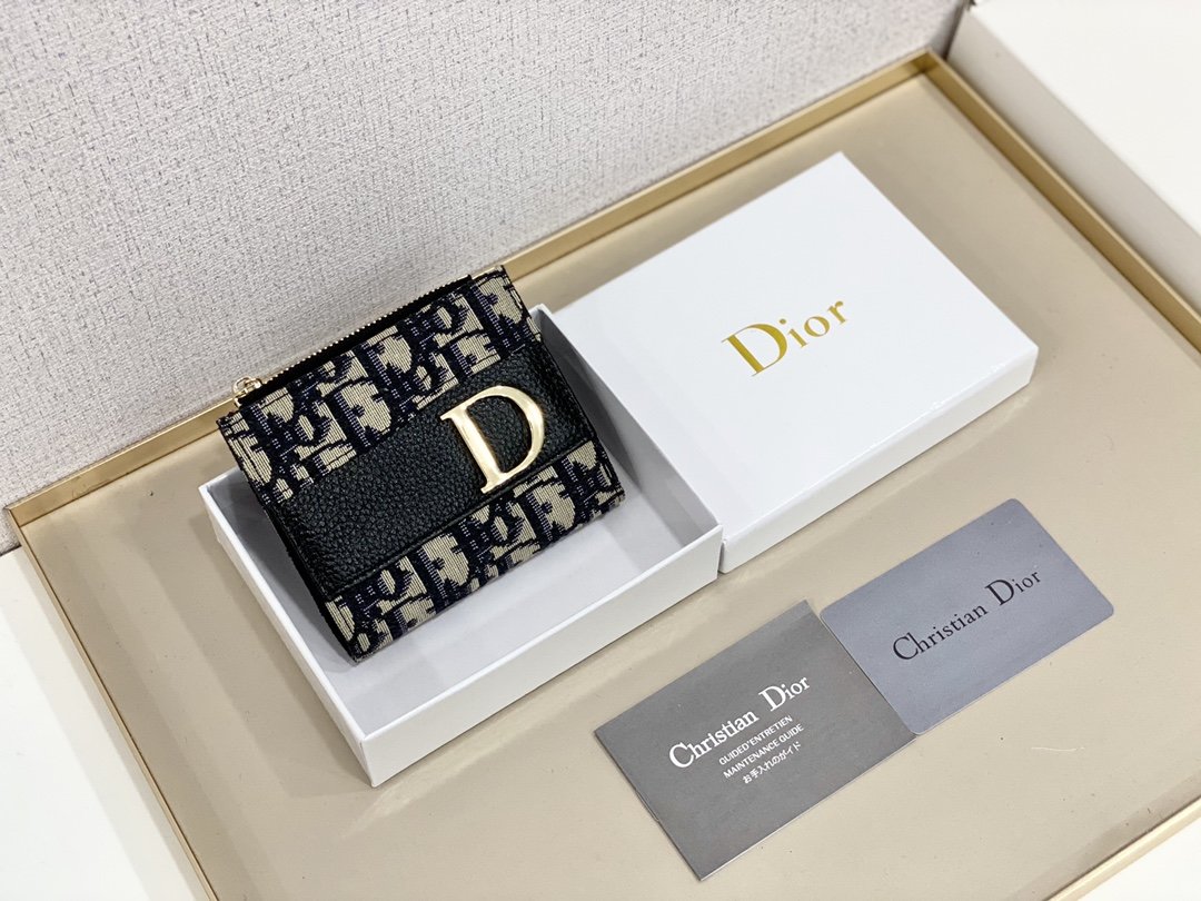 上品でファッションDior クリスチャンディオール財布 実物の写真スーパーコピー財布代引き可能国内発送後払い安全必ず届く信用できるサイト