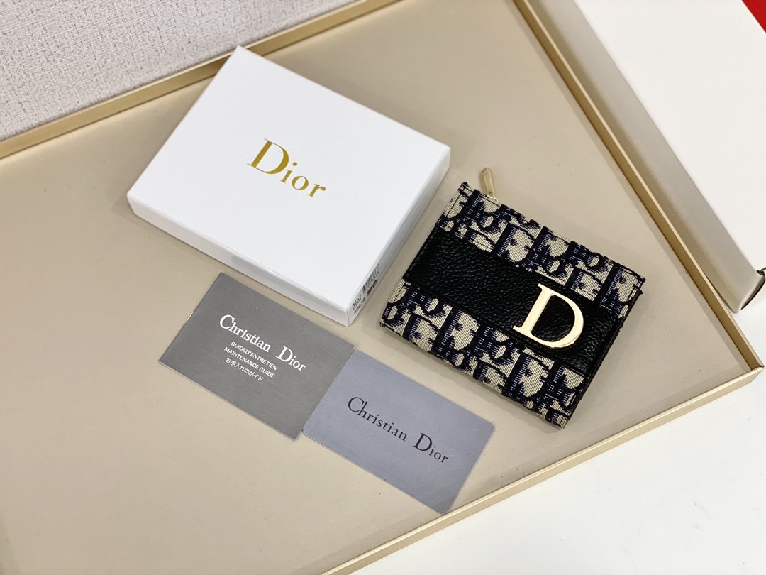 上品でファッションDior クリスチャンディオール財布 実物の写真スーパーコピー財布代引き可能国内発送後払い安全必ず届く信用できるサイト