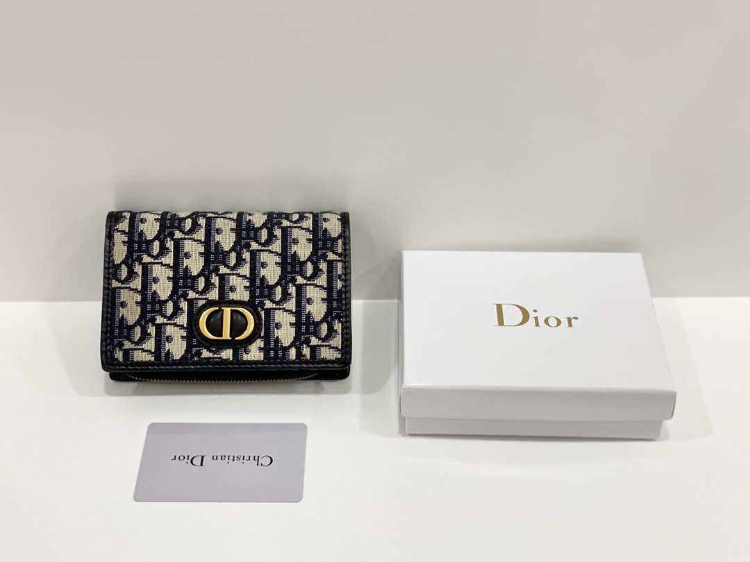 上品でファッションDior クリスチャンディオール財布 実物の写真スーパーコピー財布代引き可能国内発送後払い安全必ず届く信用できるサイト